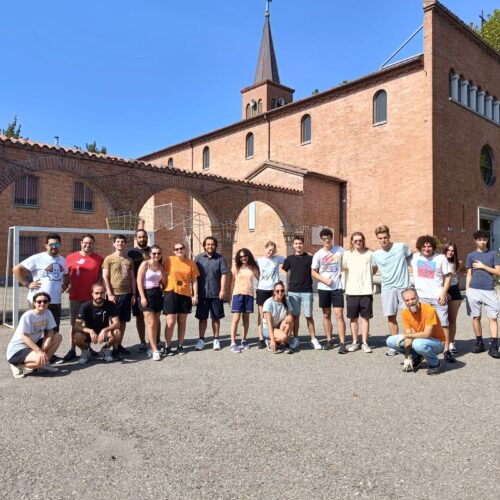 IL GRUPPO GIOVANI DI SESTO IMOLESE E SASSO MORELLI AL LAVORO CON I FRATI CAPPUCCINI DI IMOLA PER LE MISSIONI IN ETIOPIA